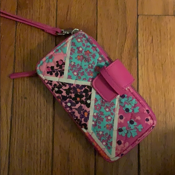 Vera Bradley smart phone wallet - Picture 1 of 2